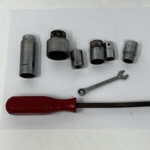 Lot Of 8 Assorted Mac Tools Sockets  USED AS FOUND SEE PHOTOS